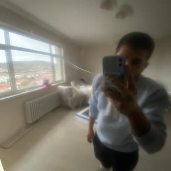 Kurulumda Çizilen Televizyon İçin Yetkili Servise Şikayet Ve Değişim Talebi