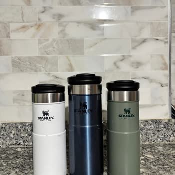 Yeni Kapak Isı Yalıtımını Yıktı, Stanley Termosları Tek Saatte Soğuyor