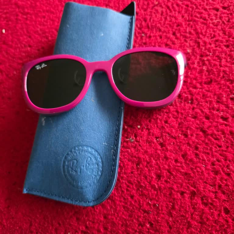 Rayban Çocuk Gözlüğünün Lensleri Kayıp, Mağduriyet Ve Ücretsiz Çözüm İsteği