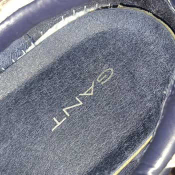 Gant Ayakkabılarındaki Çatlak Ve Dikiş Patlaması, Mağazanın İade Reddine Karşı Şikayet