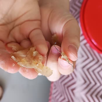 Pestilde Tel Çocuğumun Diş Etine Girdi: Sağlık Riski