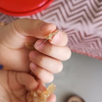 Pestilde Tel Çocuğumun Diş Etine Girdi: Sağlık Riski