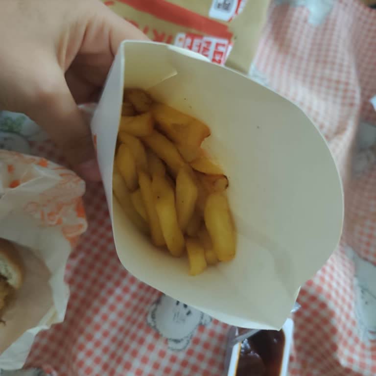 Popeyes Mega Boy Patates Ücreti Karşılamayan Teslimat