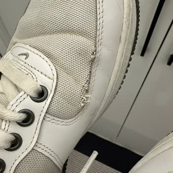 Nike Ayakkabısında Dikiş Açılması Ve Kargo Ücreti İle İade Reddi