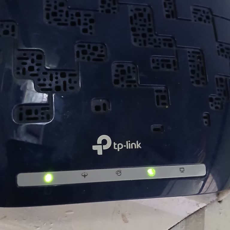 İnternetsiz Kaldım, Fatura İadesi Ve Çözüm Talep Ediyorum