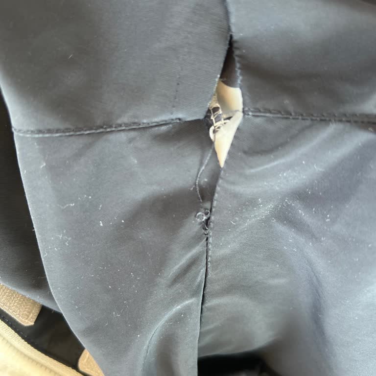 Pierre Cardin Giyim Garaj Günlerinden Alınan Montta Garanti Reddi