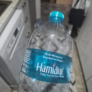 Kötü Koku Ve Hastalığa Yol Açan Hamidiye Pet Şişe Su