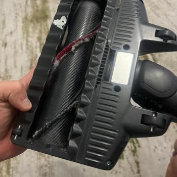 Bosch Şarjlı Dikey Süpürge Fırçası Dönmüyor, Yetkili Servis Garantiyi Reddetti