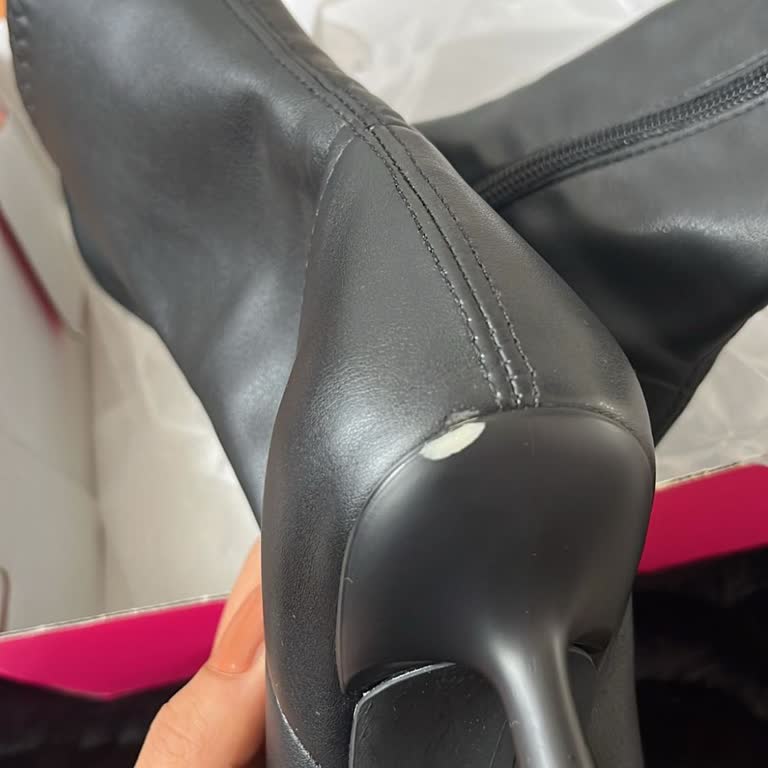 Ayıplı Botun Topuk Soyulması, Değişim Reddi Ve Kargo Ücreti İadesi Talebi