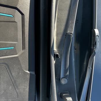 Hyundai Ioniq 5 Ön Gündüz Aydınlatması Su Alması Ve Servisin Kullanıcı Hatası İddiası