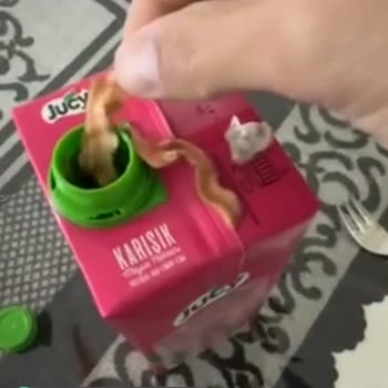 Jucy Karışık Meyve Nektarından Çıkan Garip Şey