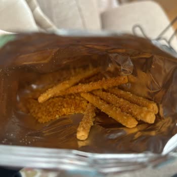 Eti Crax Kraker Paketi İçeriği Az, Toz Miktarı Fazla