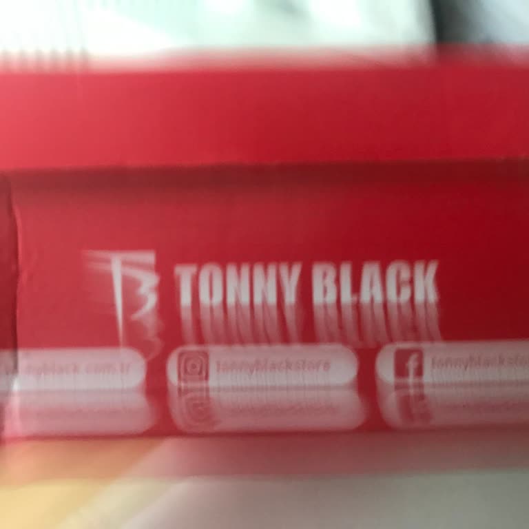 Hepsiburada’da Aynı Küçük Ayakkabı Tekrar Gönderildi, Değişim Sözleri Boş Kaldı