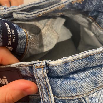 Mavi Pantolonun 40 Günlük Kullanımda Aşırı Yırtılması Ve Değişim Talebi