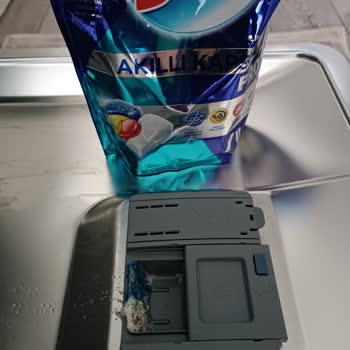 Bingo Akıllı Kapsül Pro Mavi Deterjan Kalıntısı Ve Hazne Temizliği Sorunu