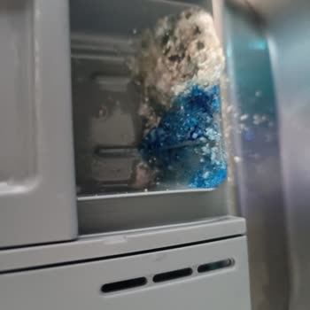 Bingo Akıllı Kapsül Pro Mavi Deterjan Kalıntısı Ve Hazne Temizliği Sorunu