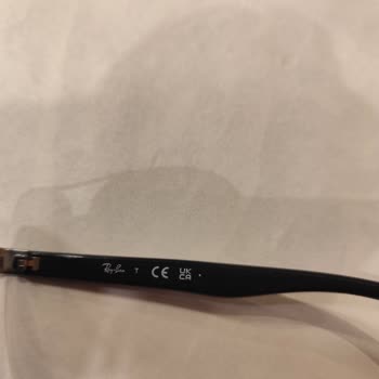 Rayban Gözlük Lens Filminde Çözülme Ve Garanti Reddi