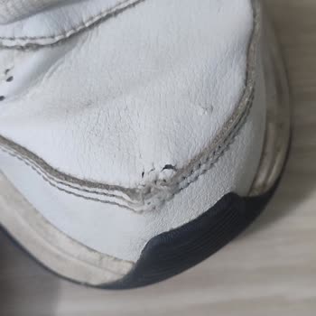 Ayakkabının Kısa Sürede Deforme Olması Ve Mağaza Yetkilisinin Umursamaz Tutumu