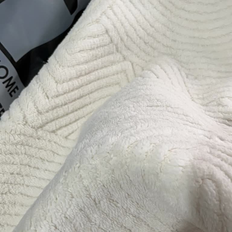 Trendyol’da Yanlış Renk Ve Eksik Koltuk Örtüsü Gönderimi, Satıcıdan Cevap Gelmedi