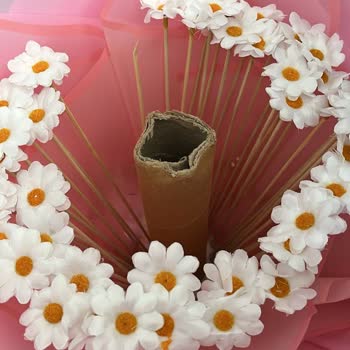 Aras Kargo’da Ezilen Ve Islanan Kargo Hediyeler Zarar Gördü Ve Çözüm Yok