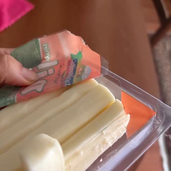 Tahsildaroğlu Dil Peyniri Küflü Çıktı