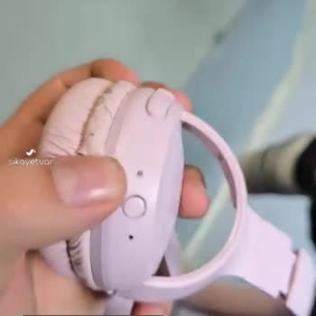 JBL Kulaklıkta Mavi Işık Yanıp Sönüyor!