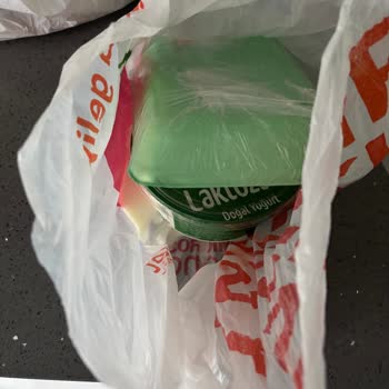 Patlamış Yoğurt, Yoğurda Bulanmış Tavuk Ve Kırık Yumurta İçin İade Talebi