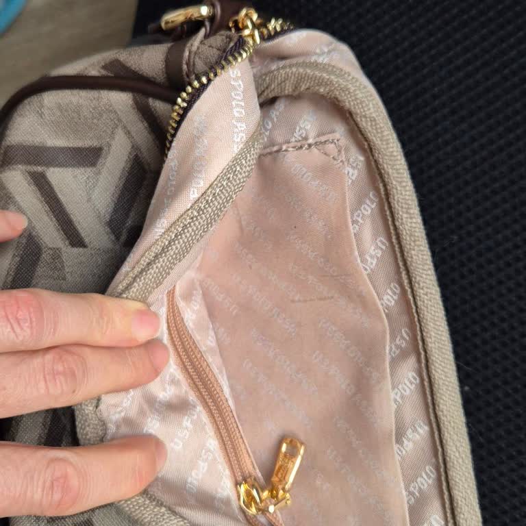 Boyner’in Çantayı Yanlış Firmaya Göndererek Özensiz Tamir Yapması