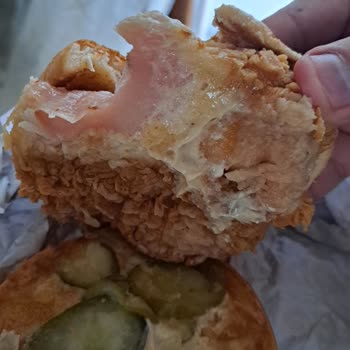 Siparişte Çiğ Tavuk Gönderilmesi Gıda Güvenliğini Tehdit Ediyor