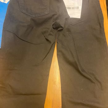 2000 TL'lik Mavi Black Pantolonunda Toz Mıknatısı Sorunu