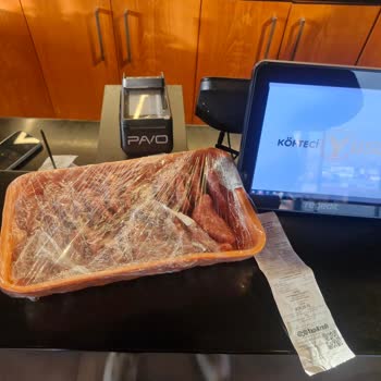 Köfteci Yusuf Şubesinde Bozuk Çiğ Köfte Ve İade Reddi