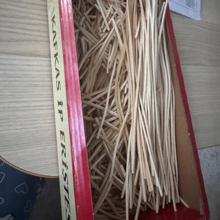 Ambalaj Yanıltması Ve Kırık Erişte İçeriği İçin İade Talebi