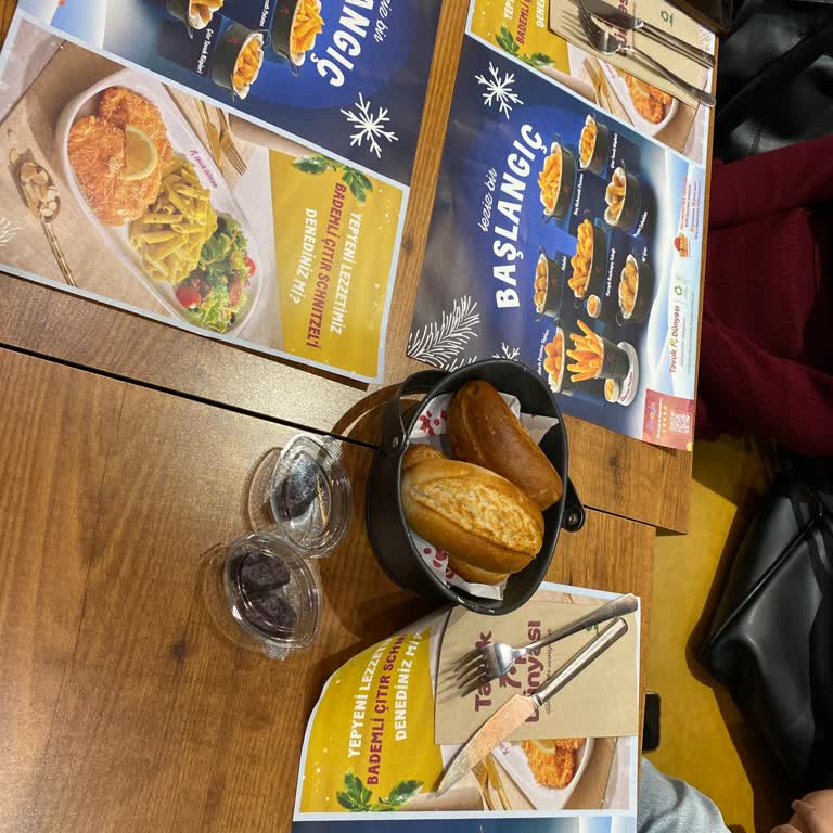 Glutensiz Seçenek Olmaması, Saygısız Davranış Ve Hurma Paylaşılmaması