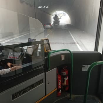 Esenyurt Tünelindeki Mazgallar Nedeniyle Otobüslerde Şiddetli Sallanma Ve Güvenlik Riski