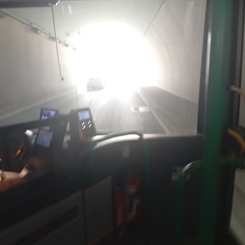 Esenyurt Tünelindeki Mazgallar Nedeniyle Otobüslerde Şiddetli Sallanma Ve Güvenlik Riski