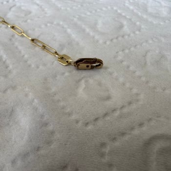 Klips Kararması Tekrarlayan Altın Zincir Kolyede Sürekli Sorun Ve Değişim Talebi