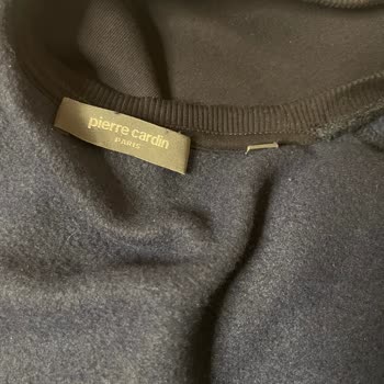 Pierre Cardin Giyim Sweet T-shirt Kullanılan Polar Çok Çok Kalitesiz