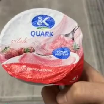 Sek Quark Çilekli Diye Aldım Küflü Çıktı!