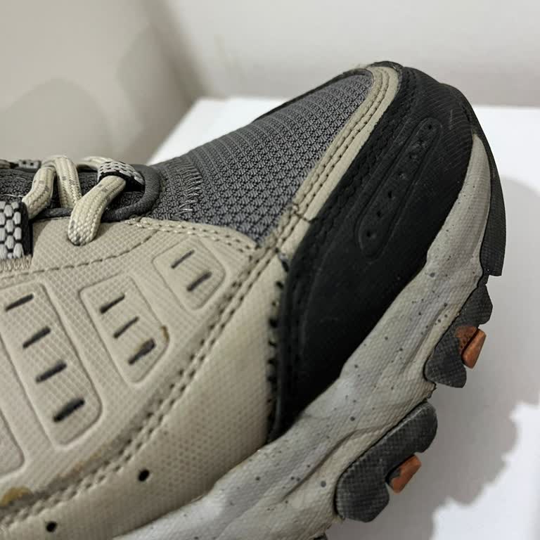 Skechers Botta Tekrarlayan Dikiş Ve Su Sızması, Markanın Sorumluluğu Reddetmesi