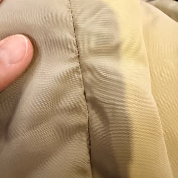 Mango Çocuk Kabanı Dikiş Sorunu Ve Mağaza Reddi