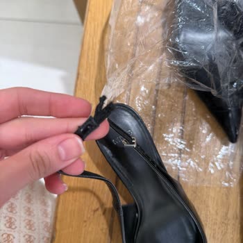 Mango Stiletto Ayakkabısındaki Üretim Kusuru Ve Mağazanın Kullanıcı Hatası İddiası