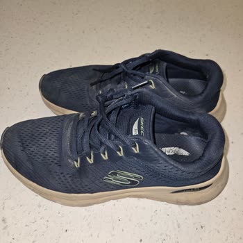 Skechers Ayakkabıda Erken Yırtılma Ve Topuk Çökmesi: Değişim Talebi