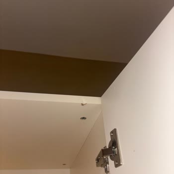 Bellona Alanya Hacet Şubesinden Hasarlı Dolap İçin 15 Günlük Bekleyiş Ve Değişim Talebi