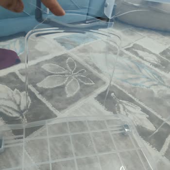 Kırık Oyuncak Kutusunun Ücretsiz Değişim Talebi