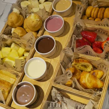 Boston Drink & Dessert Görsellerdeki Gibi Bol Meyveli Değildi