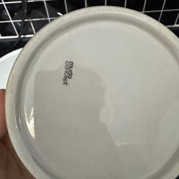 Mudo Concept New York Çeyiz Setinde Erken Çatlaklar Ve Ürün Değişimi Talebi