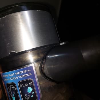 Garanti Kapsamındaki Arnica Süpürge Bağlantı Parçası Kırıldı Ve Kalitesiz Tamir