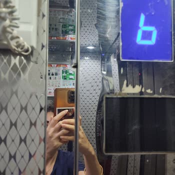 İstikbal Teslimat Ekibi Asansöre Zarar Verdi, Tamir Masrafı Karşılanmadı