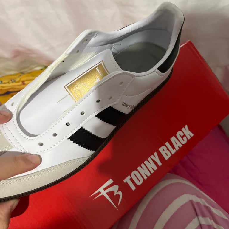 Tonny Black Ayakkabısında Bağcık Eksikliği Ve Ücretsiz Değişim Talebi