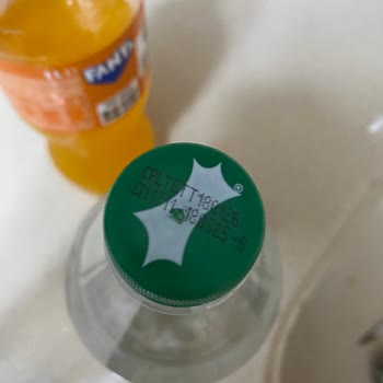 Opet Şubesinde Tarihi Geçmiş İçecek Satışı Ve Ücret İadesi Talebi